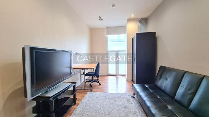 1 Bedroom Flat To Rent In Westgate Apartments, Huddersfield, HD1