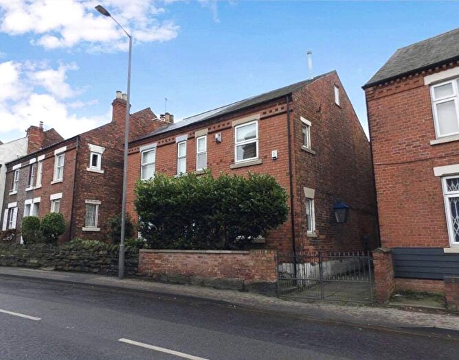 2 Bedroom House To Rent In Burton Road, Carlton, NG4