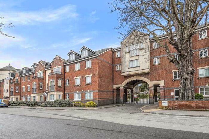 2 Bedroom Apartment To Rent In Rowland Hill Court, Oxford, OX1
