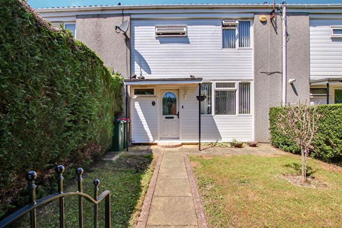 3 Bedroom Terraced House To Rent In Gravetye Close, Crawley, RH10