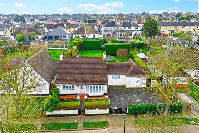 2 Bedroom Bungalow For Sale In Briarwood Drive, Leigh-On-Sea, Essex, SS9