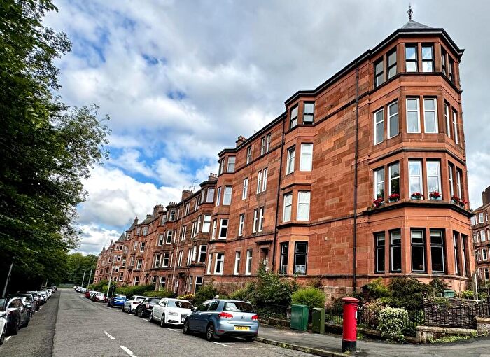 2 Bedroom Flat To Rent In Garrioch Drive, G20