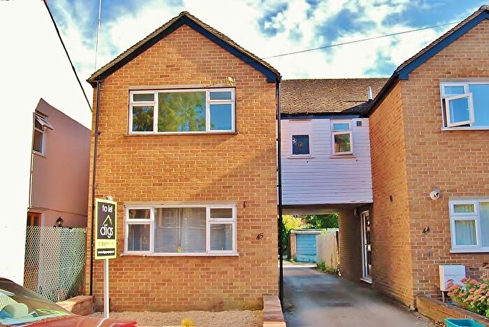 3 Bedroom Semi Detached House To Rent In Vicarage Road, Oxford, OX1