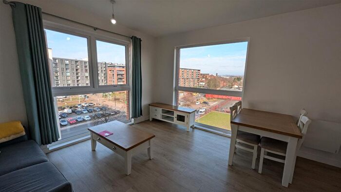 2 Bedroom Flat To Rent In Apartment Loom Building, Harrison Street, M4