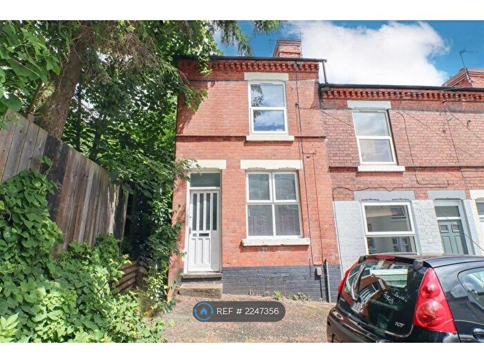 2 Bedroom End Of Terrace House To Rent In Holborn Avenue, Nottingham, NG2