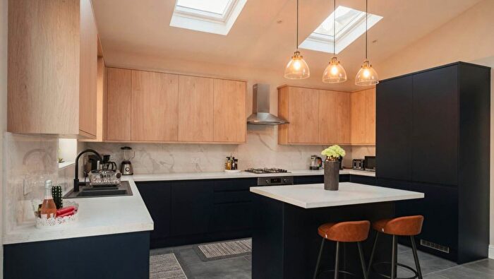 4 Bedroom Semi Detached House For Sale In Sturgess Avenue, London, NW4