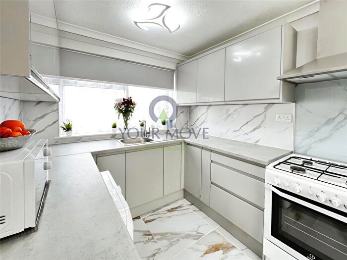 3 Bedroom End Of Terrace House To Rent In Charlton Church Lane, London, SE7