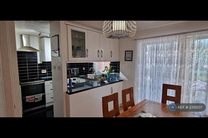3 Bedroom End Of Terrace House To Rent In Honeysuckle Close, Bradley Stoke, Bristol, BS32