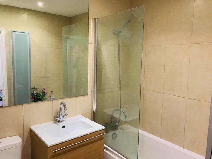 2 Bedroom Flat To Rent In Chantrey Road, Brixton, SW9