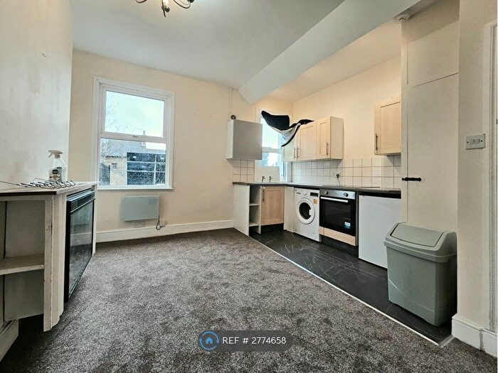 1 Bedroom Flat To Rent In Clifftown Road, Southend-On-Sea, SS1