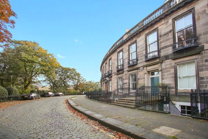 2 Bedroom Flat To Rent In Carlton Terrace, Calton Hill, Edinburgh, EH7