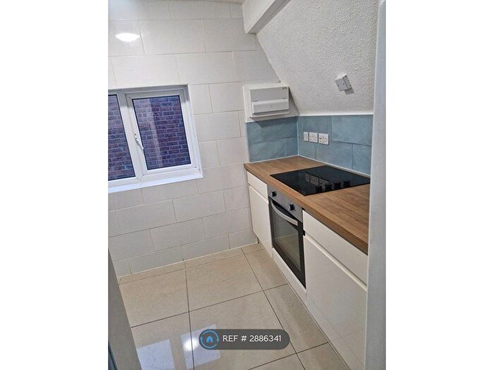 1 Bedroom Flat To Rent In Denmark Road, Gloucester, GL1