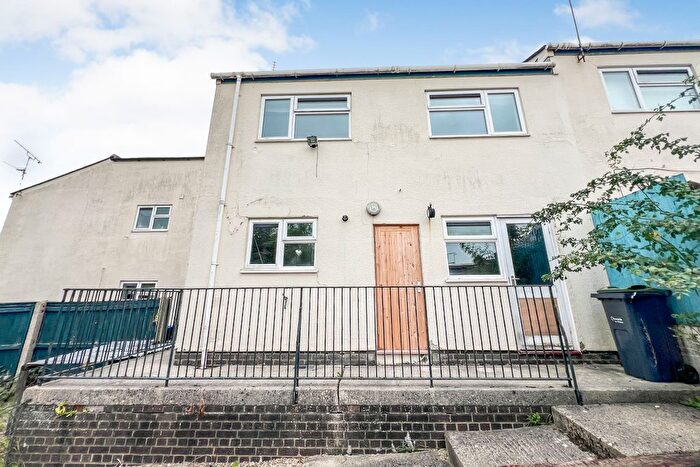 4 Bedroom Semi-detached House For Sale In Pockeridge Road, Corsham, SN13