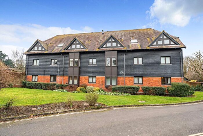 1 Bedroom Flat For Sale In Palace Gate, Odiham, RG29