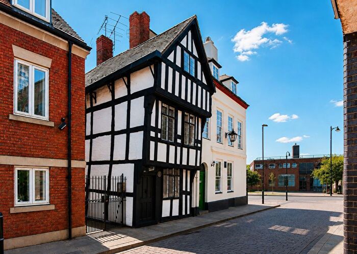 2 Bedroom Detached House For Sale In Fish Street, Worcester, Worcestershire, WR1