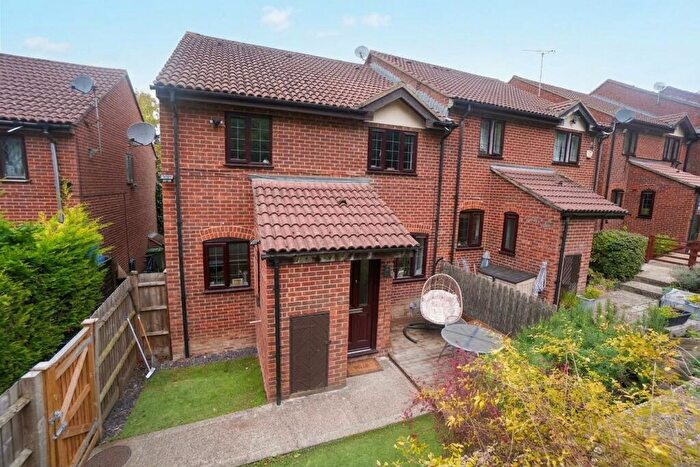 2 Bedroom Semi-Detached House For Sale In Green Hill, High Wycombe, HP13