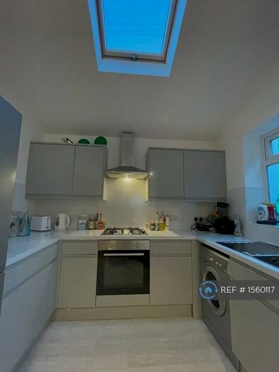 5 Bedroom Terraced House To Rent In Brailsford Road, Manchester, M14