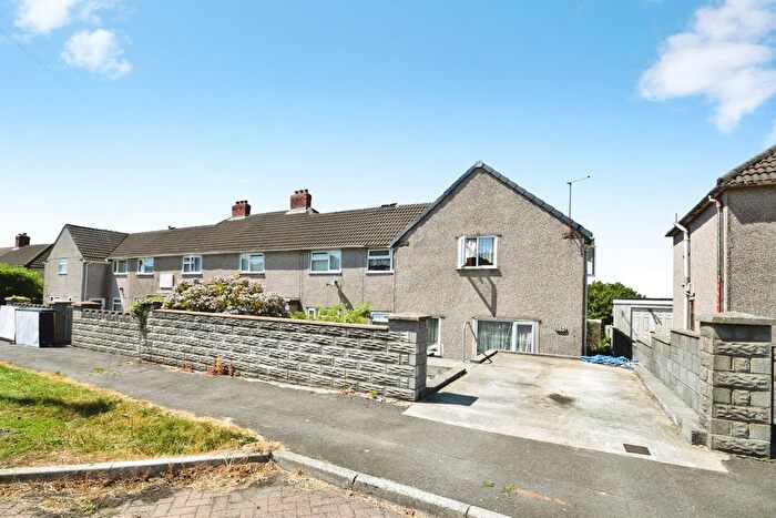 3 Bedroom End Terrace House For Sale In Birchgrove Road, Birchgrove, Swansea, SA7