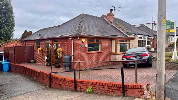 2 Bedroom Semi-Detached Bungalow For Sale In North Downs Road, Shaw, Oldham, OL2