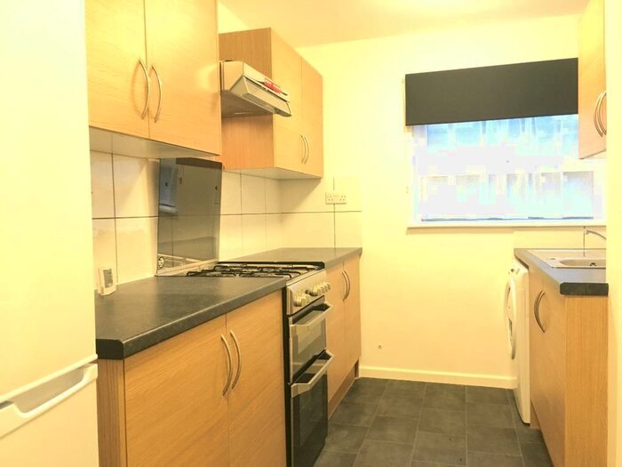 1 Bedroom Flat To Rent In Drummond Road, Croydon, CR0