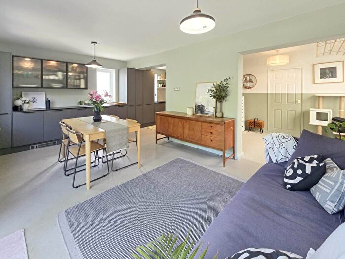 4 Bedroom Detached House For Sale In The Street, Preston, CT3