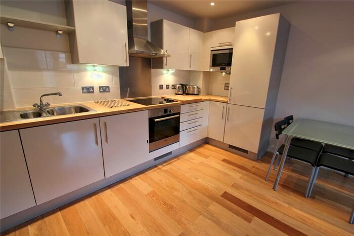 1 Bedroom Flat To Rent In Central Quay North, Broad Quay, Bristol, BS1