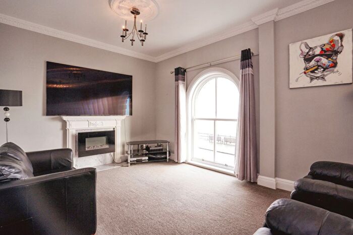 1 Bedroom Flat To Rent In Prince Of Wales Apartments, Esplanade, Scarborough, North Yorkshire, YO11