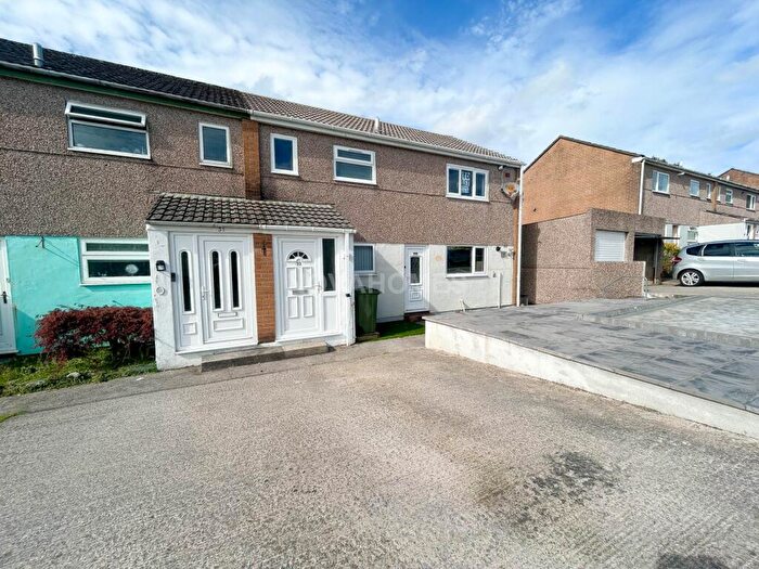 2 Bedroom Flat To Rent In Burwell Close, Plymouth, PL6