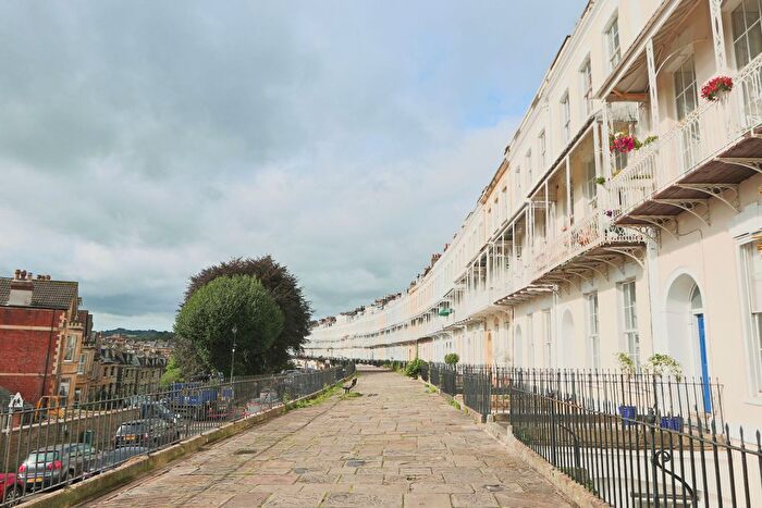 1 Bedroom Flat To Rent In Basement Flat, Royal York Crescent, Bristol, BS8