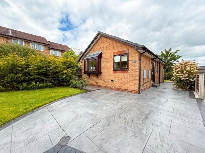 2 Bedroom Property For Sale In St. Helens Close, Treeton, S60