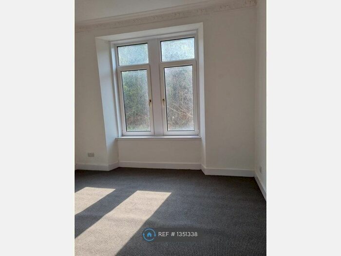 2 Bedroom Flat To Rent In Kilmory Terrace, Port Glasgow, PA14