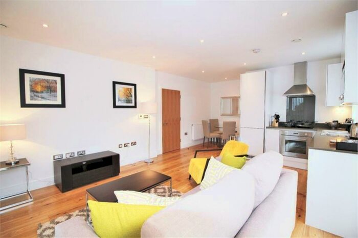 2 Bedroom Apartment To Rent In St Vincent Court, Canning Town, E16