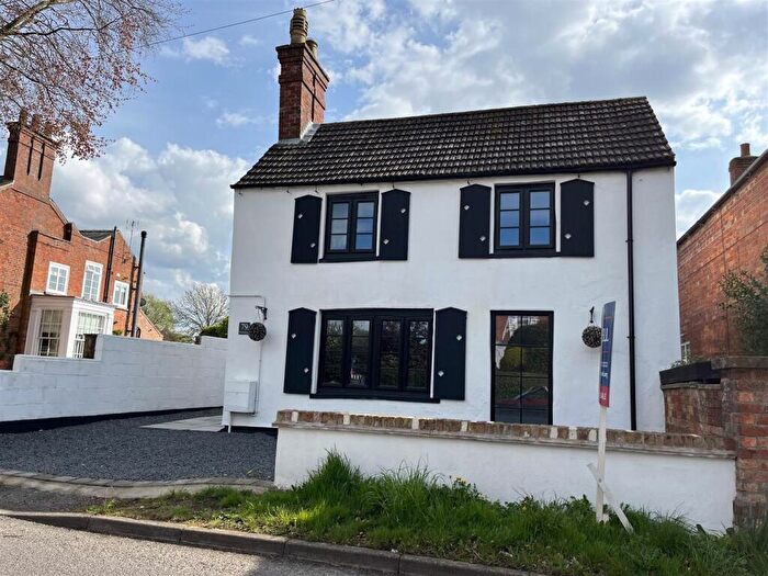 2 Bedroom Cottage For Sale In Main Road, Hundleby, Spilsby, PE23