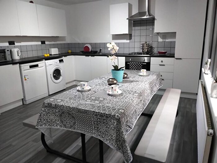 6 Bedroom Terraced House To Rent In £pppw Incl Bills - Bed On Denison Street, Nottingham, NG7