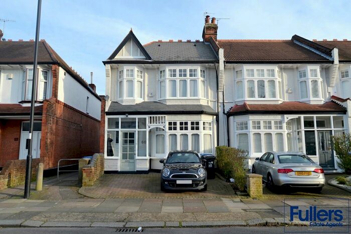 4 Bedroom End Of Terrace House To Rent In Caversham Avenue, Palmers Green, N13