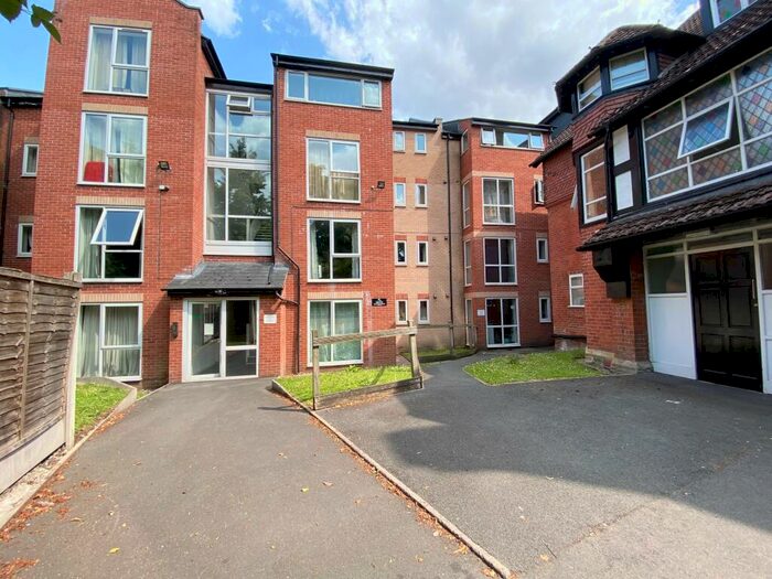 2 Bedroom Flat To Rent In Hope Road, Manchester, M14