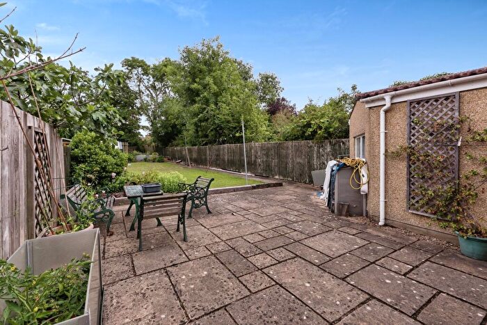 3 Bedroom Semi-Detached House For Sale In Northville Road, Horfield, Bristol, BS7
