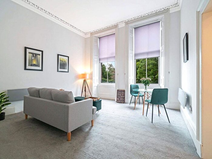 1 Bedroom Flat For Sale In Huntly Gardens, Dowanhill, Glasgow, G12