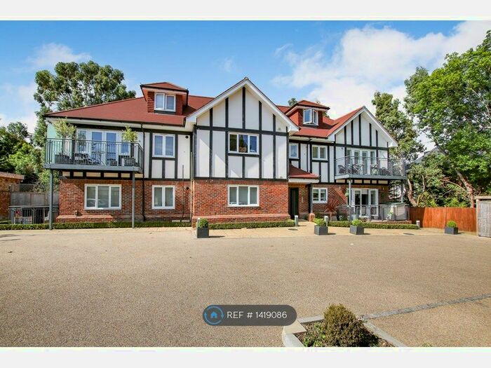 2 Bedroom Flat To Rent In Bromley, Bromley, BR1