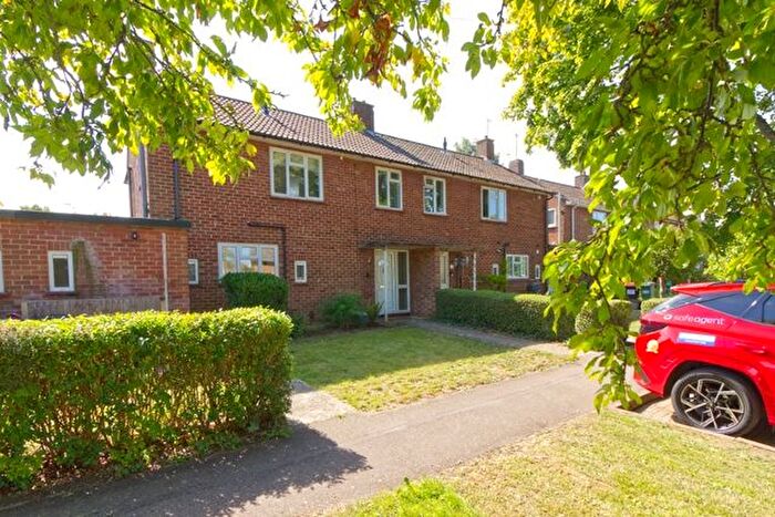 3 Bedroom Semi-Detached House To Rent In Debbs Close, Stony Stratford, Milton Keynes, MK11