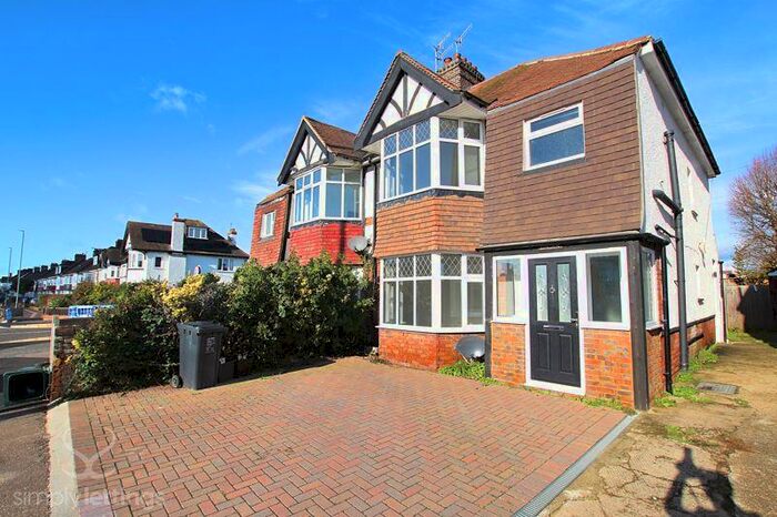 3 Bedroom House To Rent In Old Shoreham Road, Hove, BN3
