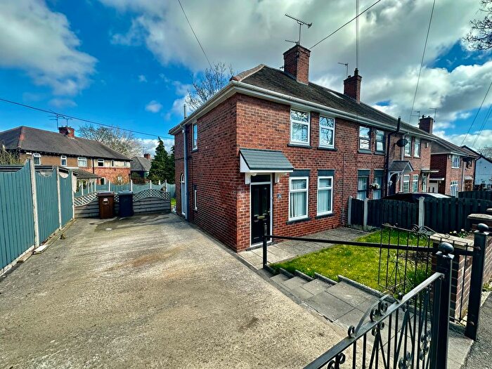 3 Bedroom Semi Detached House To Rent In Piper Road, Sheffield, S5