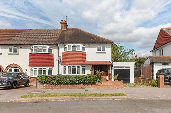 3 Bedroom Semi-Detached House To Rent In Briar Avenue, London, SW16