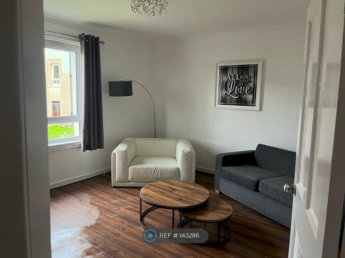 2 Bedroom Flat To Rent In Capelrig Street, Thornliebank, Glasgow, G46
