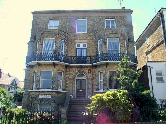 2 Bedroom Flat To Rent In Granville Road, Broadstairs, CT10
