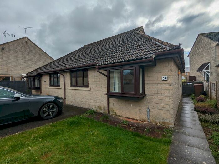 2 Bedroom Bungalow To Rent In Light Close, Corsham, SN13
