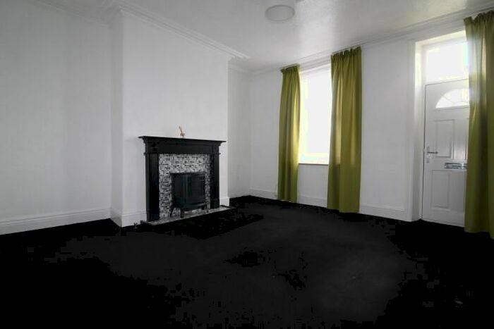 3 Bedroom Property To Rent In Westbury Street, Bradford, BD4