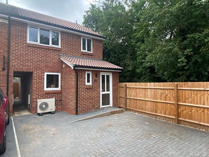 3 Bedroom End Of Terrace House To Rent In Beaumont Drive, Cherry Lodge, Northampton, NN3