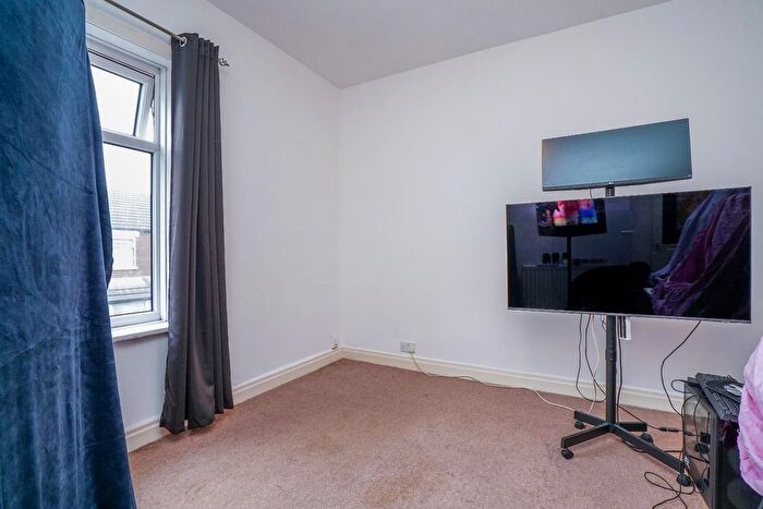2 Bedroom Terraced House For Sale In Briggs Avenue, Castleford, WF10