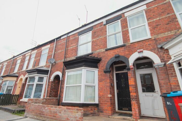 3 Bedroom Terraced House To Rent In Raglan Street, Hull, HU5